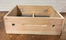 Load image into Gallery viewer, Beehive Quilt Box
